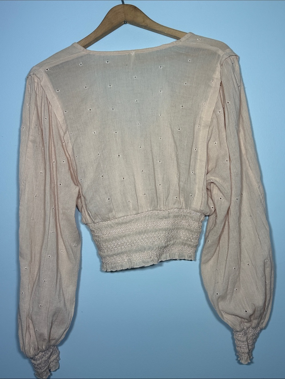 Free People Blush Pink Eyelet Smocked Waist Blouse Size Medium Feminine - Picture 2 of 8